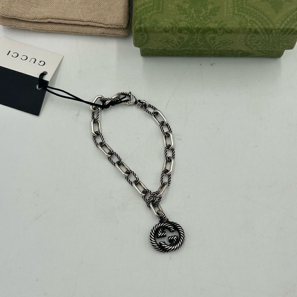 Women’s Gucci, interlocking G twisted charm sterling silver bracelet 925 Italy - Picture 3 of 12